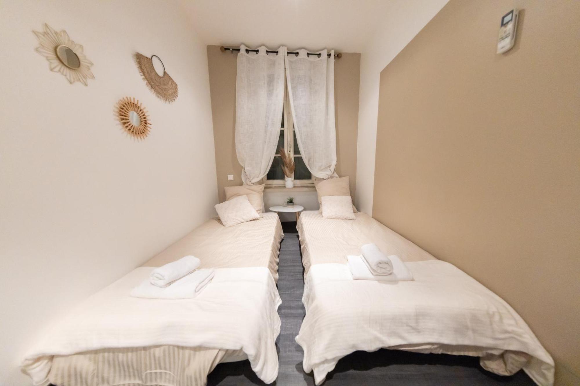 เล เคล่ เดอ ลา ซิตี้ Apartment การ์กาซอน ภายนอก รูปภาพ